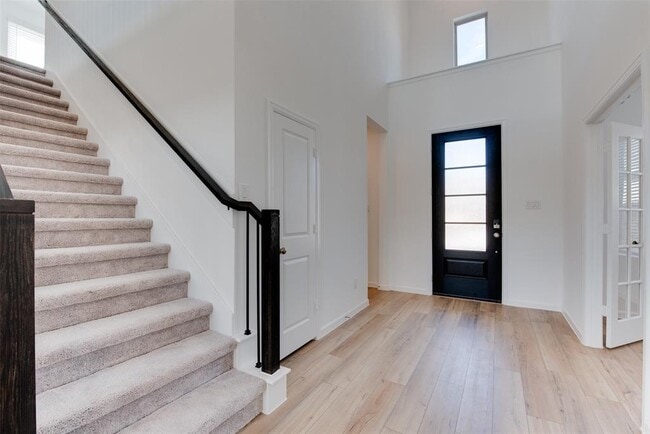 Building Photo - 3623 Forest River Dr