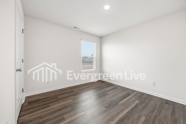 Building Photo - Coming Soon!