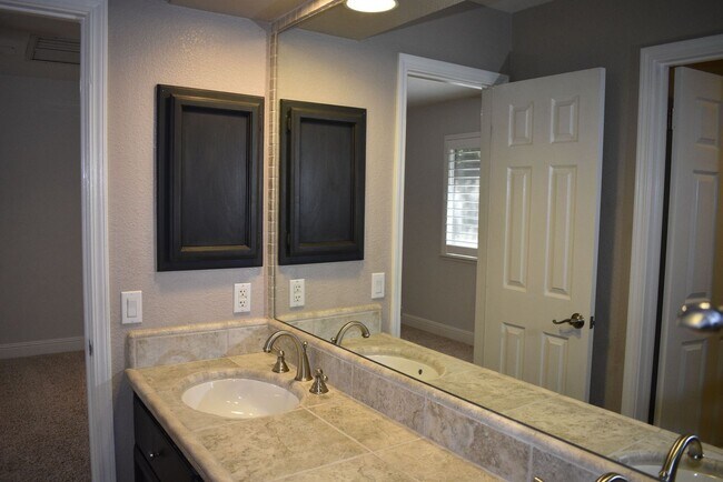 Building Photo - 134 Briggs Ranch Dr