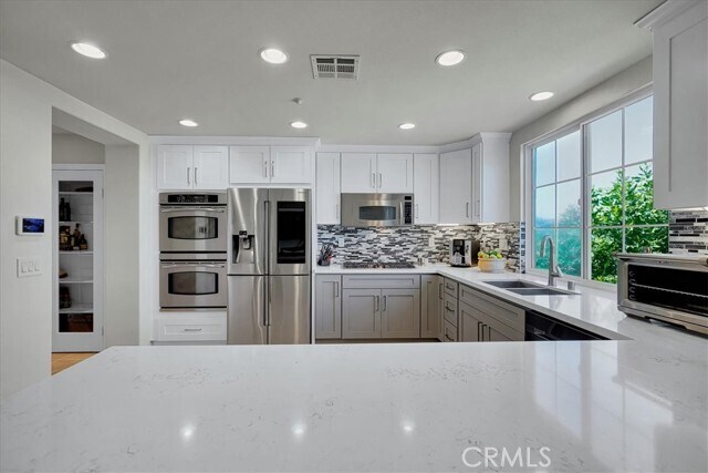 Building Photo - 5649 Como Cir