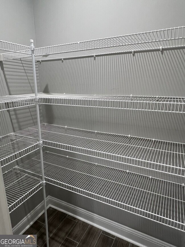 Building Photo - 102 Richard Lee Dr