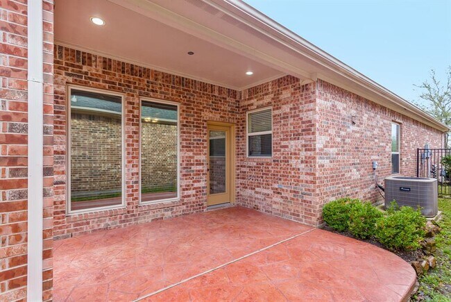 Building Photo - 9227 Mystic Falls Ln