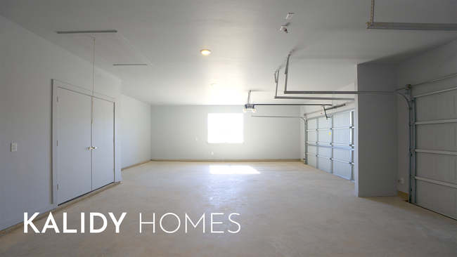 Building Photo - 303 Kirks Holw