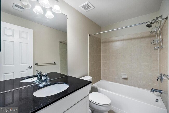 Building Photo - 9401 Old Settle Ct