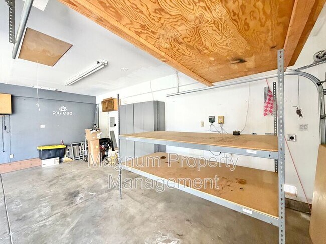 Building Photo - 37168 Santa Rosa Glen Dr