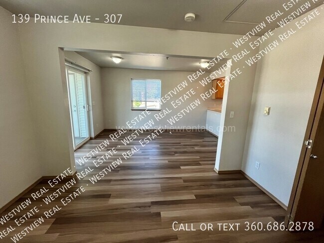 Building Photo - 139 Prince Ave