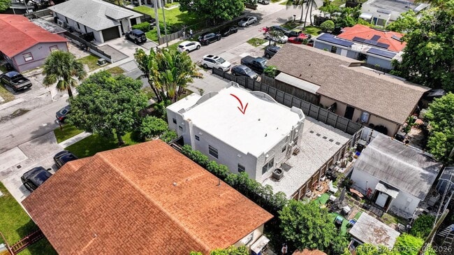 Building Photo - 516 Independence Rd