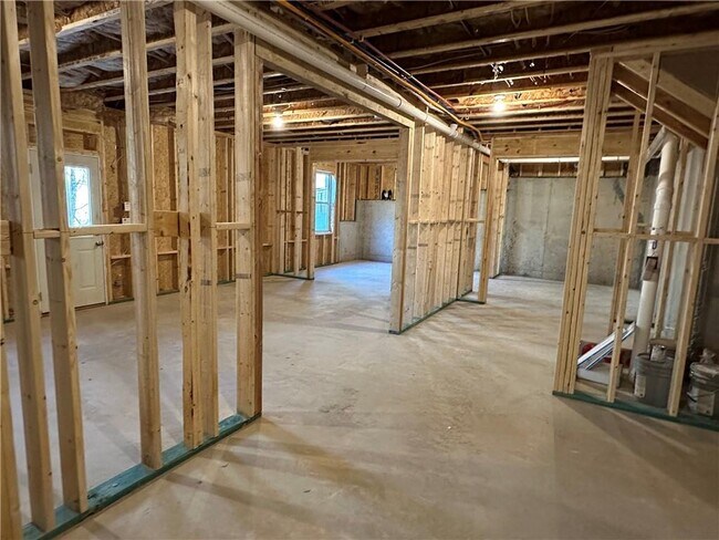 Building Photo - 1520 Kaden Ln