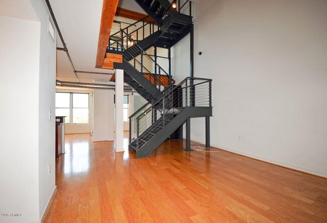 Building Photo - Awesome Downtown living at the beautiful A...