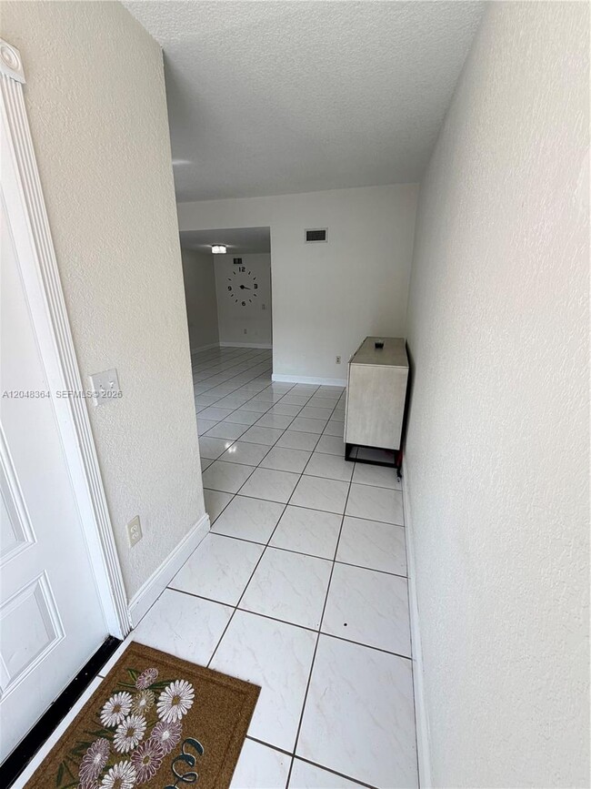Building Photo - 6926 NW 166th Terrace