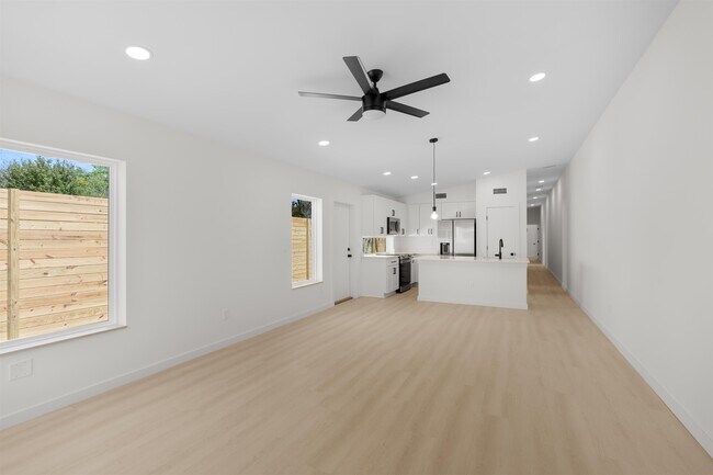 Building Photo - 29 Masters Dr