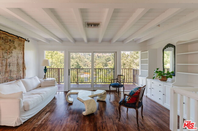 Building Photo - 2344 Sunset Heights Dr