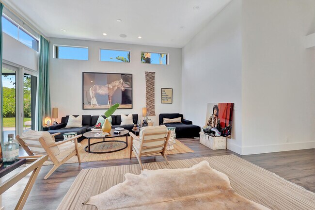 Building Photo - 12612 Mallet Cir