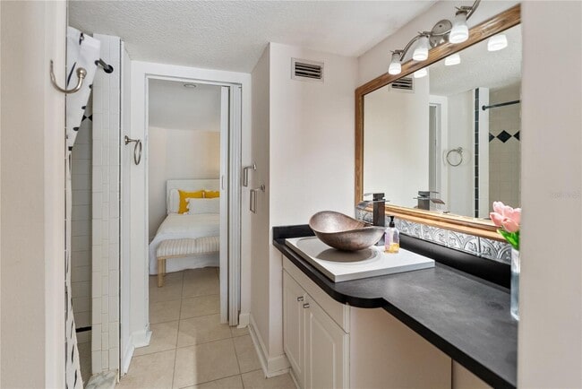 Building Photo - 861 Nectar Rd