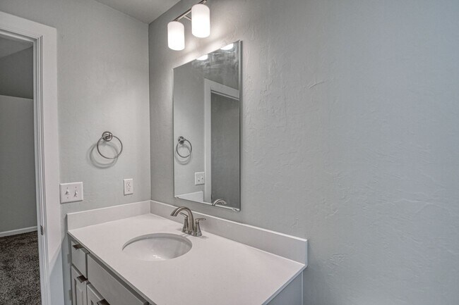 Building Photo - New Construction in Varenna Landing! Storm shelter and lawn care included!