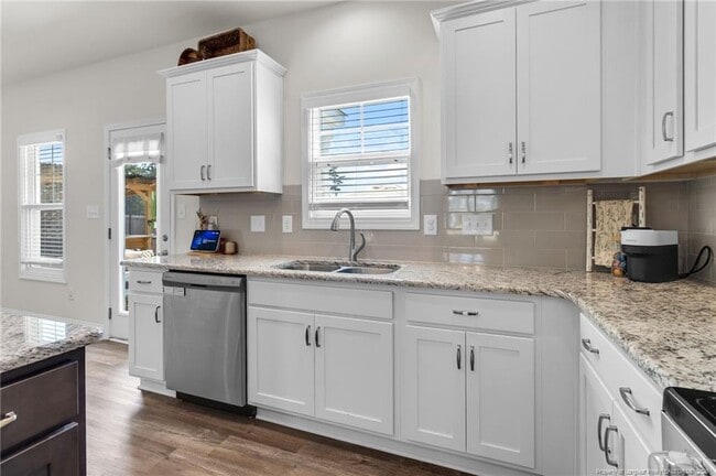 Building Photo - 173 London Dr