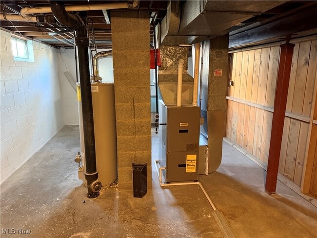 Building Photo - 1334 Aberdeen Ave