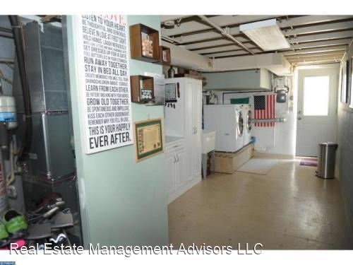 Building Photo - 2 br, 2 bath House - 3326 Elliston Circle