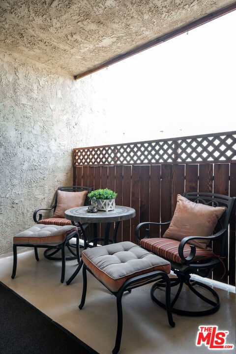 Building Photo - 817 10th St