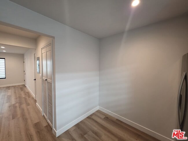 Building Photo - 3660 Watseka Ave