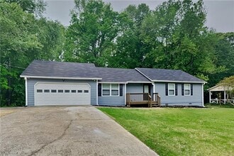 Building Photo - 2620 Bluffton Rd