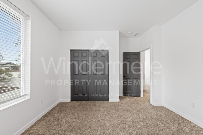 Building Photo - 12805 N Jaydee Ln