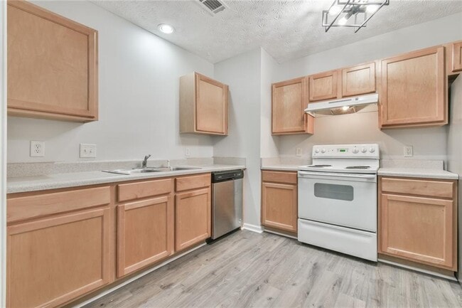 Building Photo - 6138 Brookechase Ln