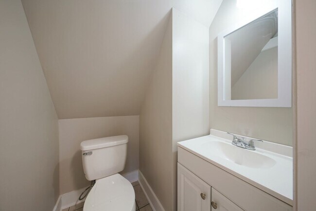 Building Photo - Beautiful 3BR in Birmingham’s Historic Highlands – Don't Miss Out!