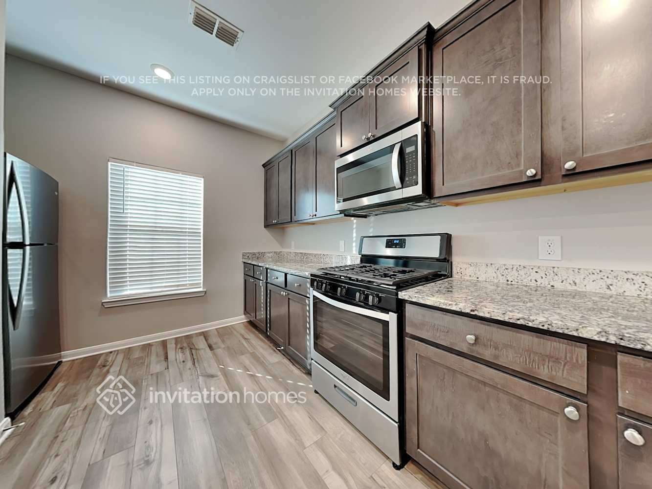 Building Photo - 3127 Angus Dr