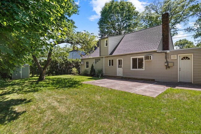 Building Photo - 55 Warwick Rd