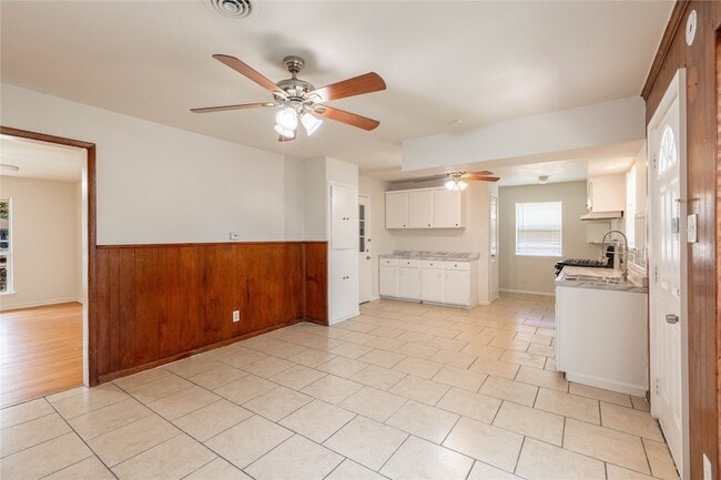 Building Photo - 2522 Patricia Ln