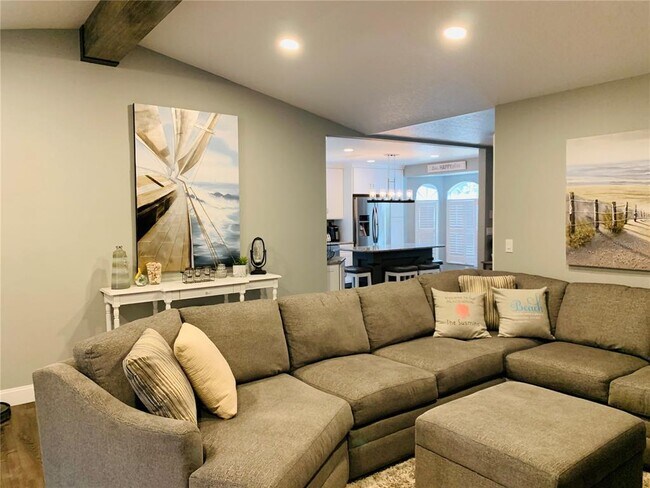 Building Photo - 4645 Breezy Pines Blvd