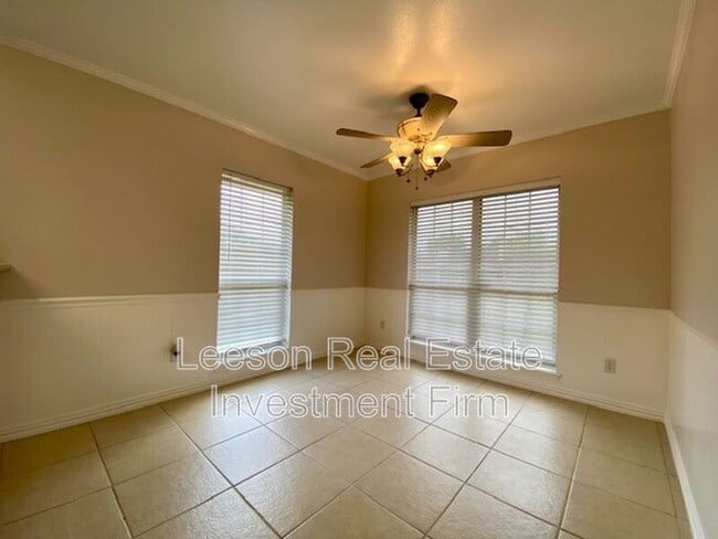 Building Photo - 5842 Bayou Dr