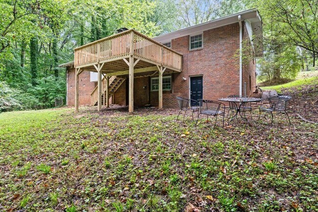 Building Photo - 246 Barbara Ln