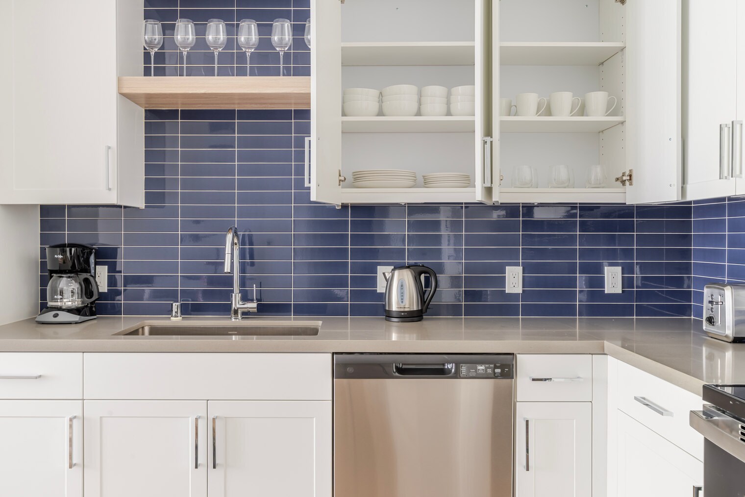 Building Photo - 85 Cleaveland Rd