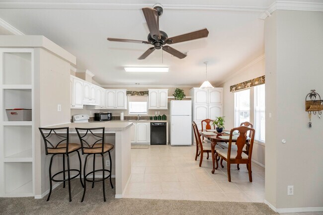 Building Photo - 2361 Peavine Cir