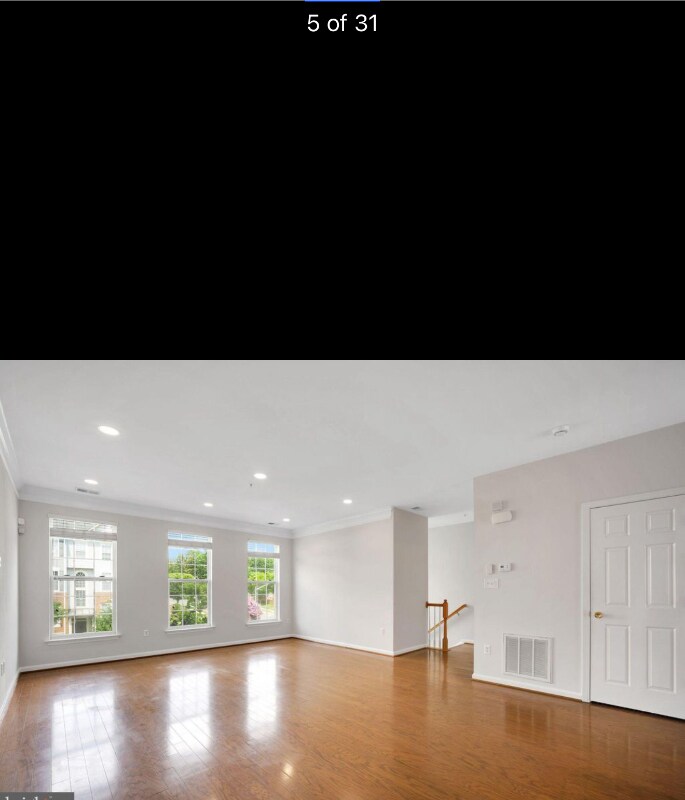 Building Photo - 15504 John Diskin Cir