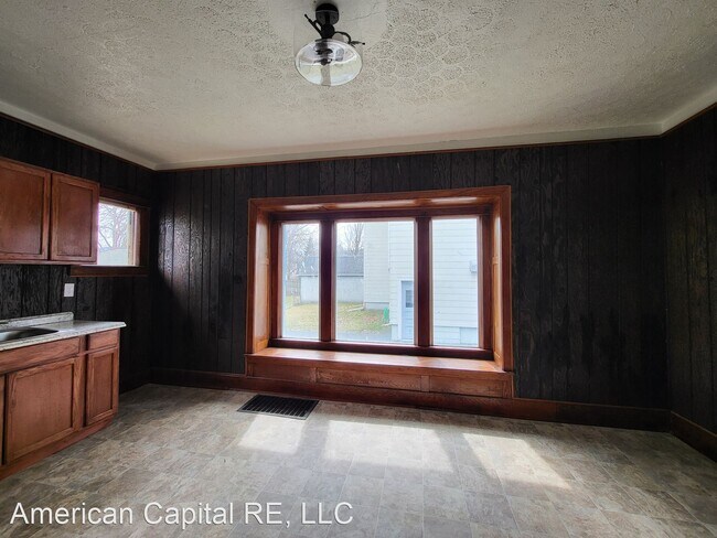 Building Photo - 5 br, 1.5 bath House - 647 Pennsylvania Ave