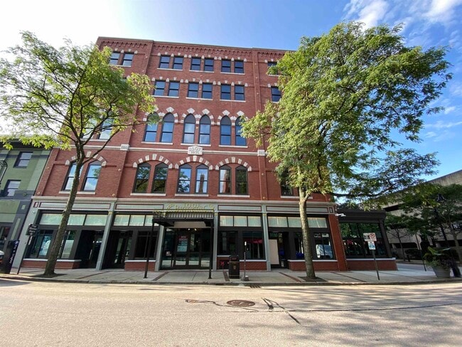 Building Photo - 83 Hanover St