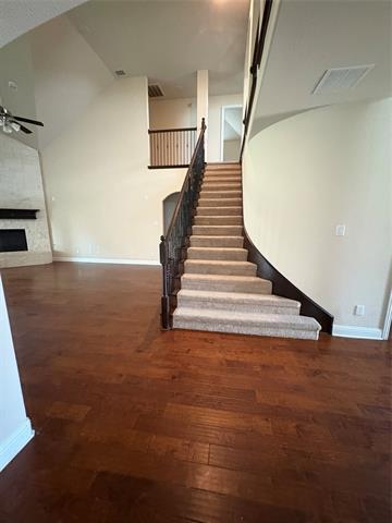 Building Photo - 1221 Hoyt Dr