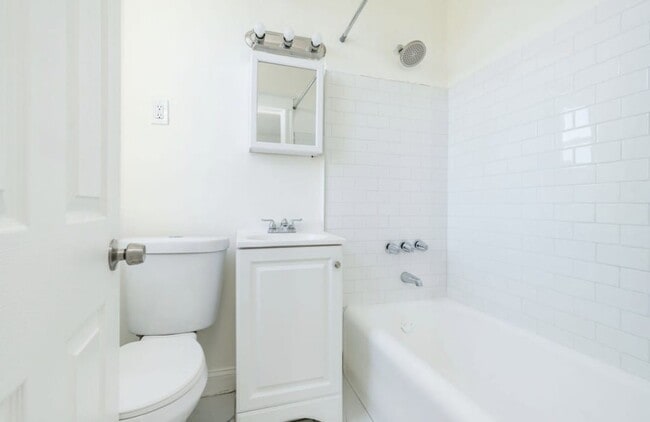 Building Photo - 2215 N 51st St