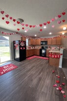 Building Photo - Cottonwood Crossing