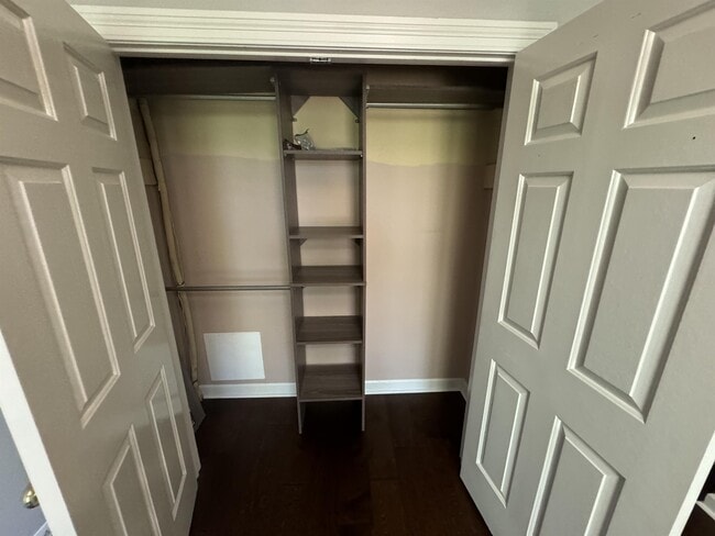 Building Photo - 117 Matthew Ln