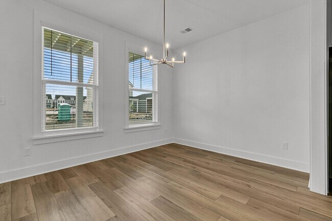 Building Photo - 110 Crimson St