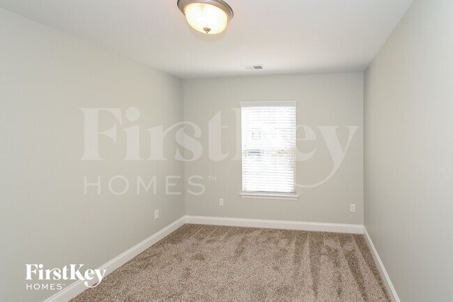 Building Photo - 125 Hidden Trace Ct