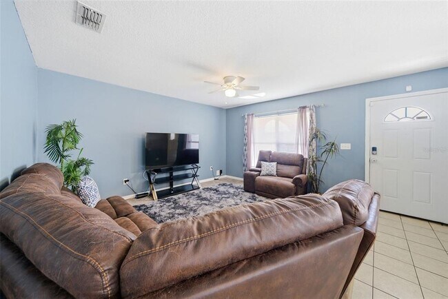 Building Photo - 1306 E Church St