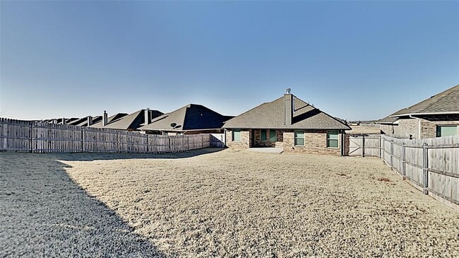 Building Photo - 16008 Iron Ridge Rd