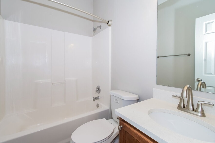 Building Photo - 577 Pebble Drive