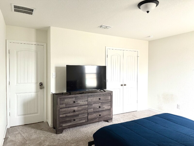 Building Photo - 3310 Battlecry