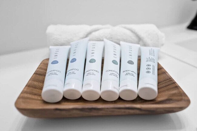 Building Photo - 704 NE 2nd St